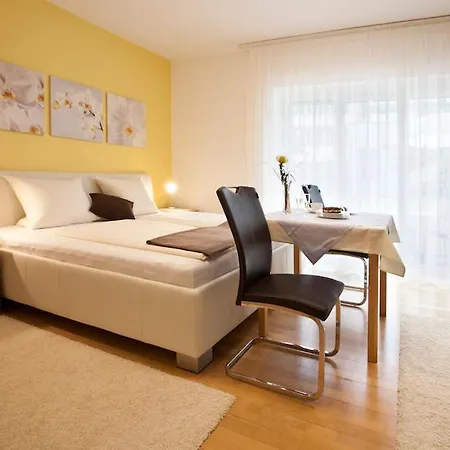 Nova * Graz